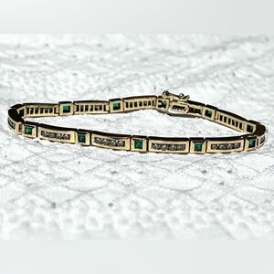 14k Yellow Gold Natural Diamond And Emerald Line Bracelet